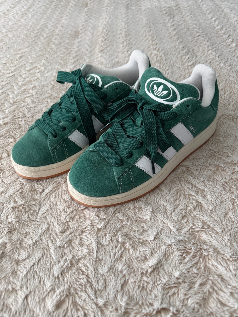 LIKE NEW - adidas Campus 00 Sneakers - Green and White